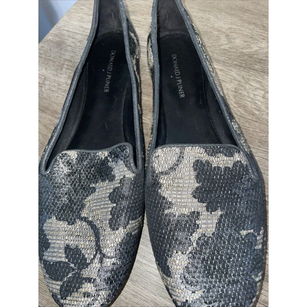 Donald Pliner Women's Metallic Brocade Slip On Shoes Size 11M Dendasp